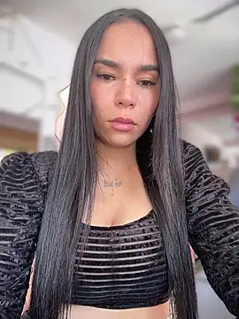 Naatalia online show from October 2, 4:45 pm