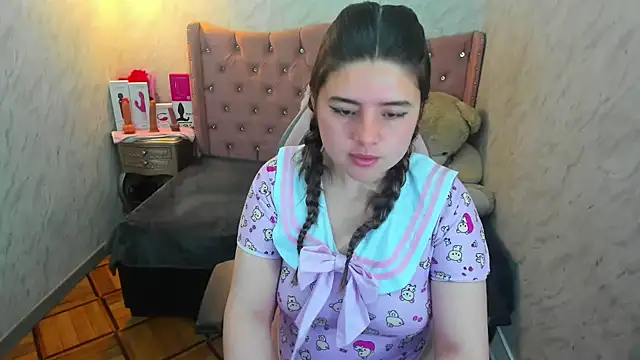 Lianngrace online show from September 14, 2:15 pm