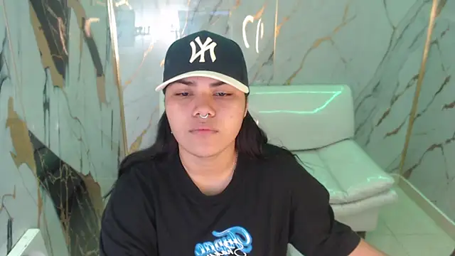 melany rouse18 online show from November 15, 1:23 pm