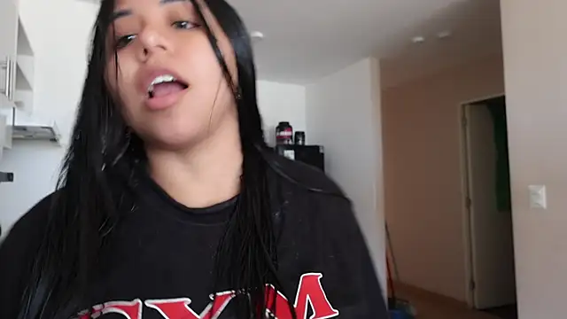 Karla Stein2025 online show from January 19, 4:36 pm