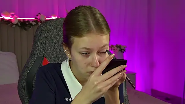 EveMundie online show from September 9, 12:16 pm