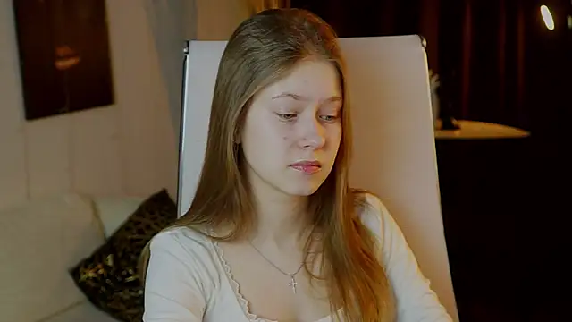 EveMundie online show from February 3, 11:48 am