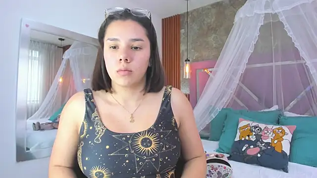 EmmaSulivan online show from October 11, 2:20 pm