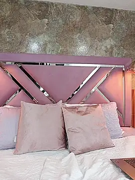 EmmaSulivan online show from March 28, 12:15 pm