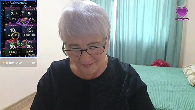 Sandra Snowflake online show from October 5, 9:36 am