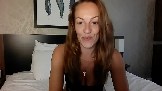 Edenfox- online show from May 31, 6:09 pm