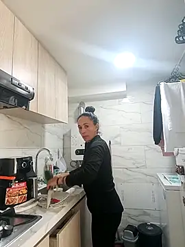 Coeur de luxure online show from September 25, 7:45 pm