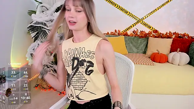 angel claire online show from October 22, 8:25 pm