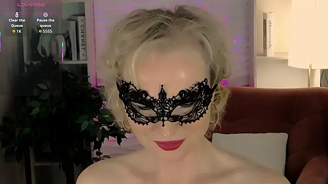 Sandra Kind online show from October 21, 6:06 am