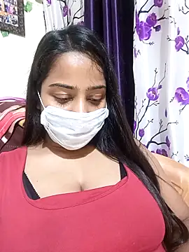 COZY ROZI online show from September 18, 6:50 pm