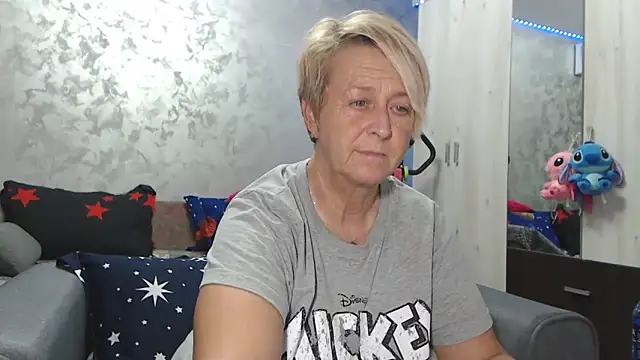 RosesandLillies online show from March 30, 5:56 pm