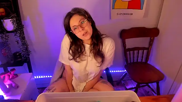 Rosiee69  online show from March 22, 2:34 pm