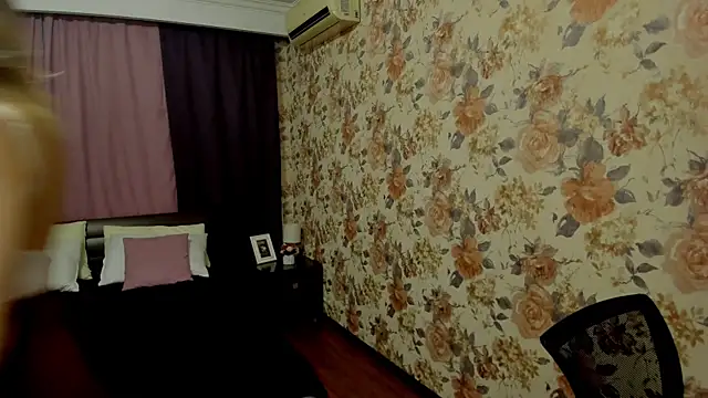 AmandaGracy 1 online show from October 7, 3:22 am