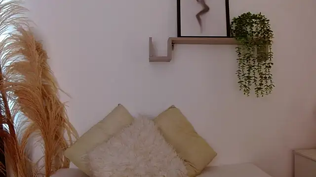 emily-777 online show from October 1, 9:20 pm