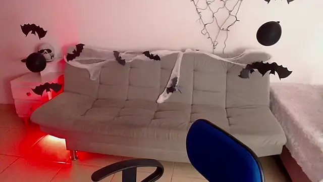 emily-777 online show from October 23, 10:27 pm