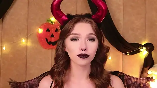 Sierra Fane online show from November 1, 6:17 am