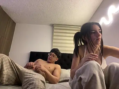 DesireLuxe online show from April 15, 6:36 am