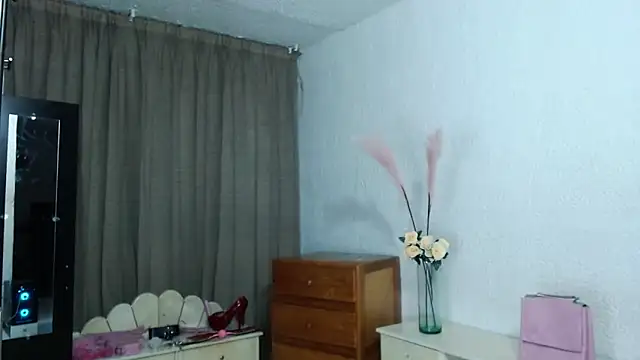 EngelCristaly online show from October 2, 8:08 am