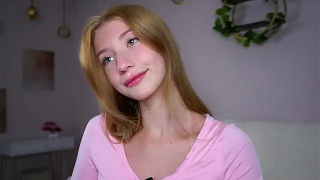 SunnivaCovil online show from October 13, 1:36 pm