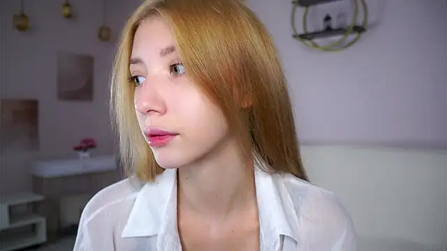 SunnivaCovil online show from November 6, 2:34 pm