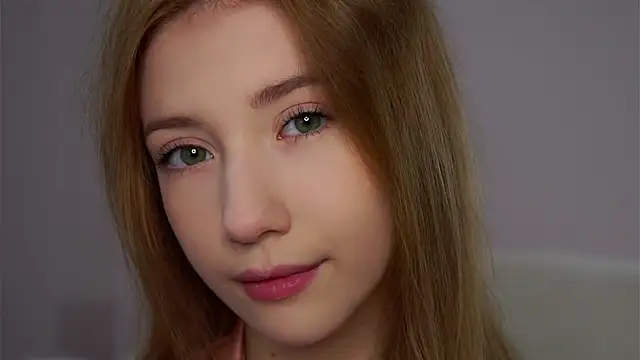 SunnivaCovil online show from September 25, 2:05 pm