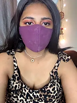 Dishasarmaa05 online show from September 25, 7:23 pm