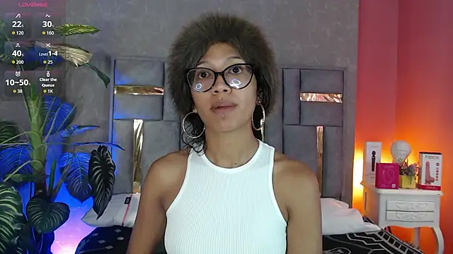 Tyla Ks online show from February 2, 7:46 pm