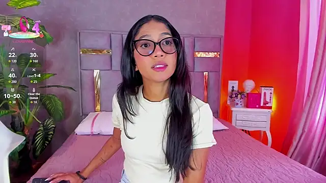 Tyla Ks online show from April 9, 7:30 pm