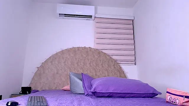 abigail fx online show from January 9, 3:22 am