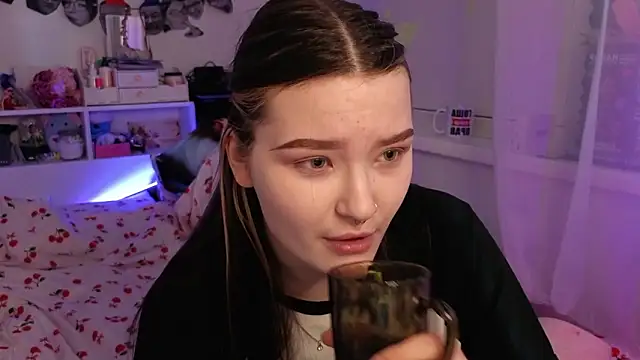 milliedoll online show from February 24, 10:36 am