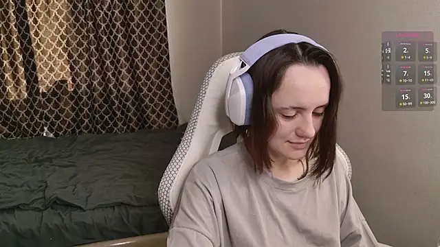 Luna Loveee online show from September 24, 5:06 am