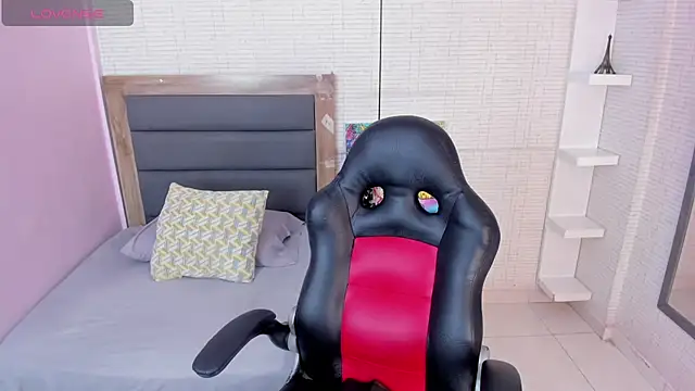 MEGANZARICK online show from May 28, 3:37 am