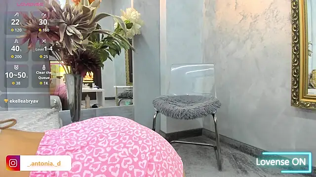 Bella Posh online show from October 21, 5:22 am