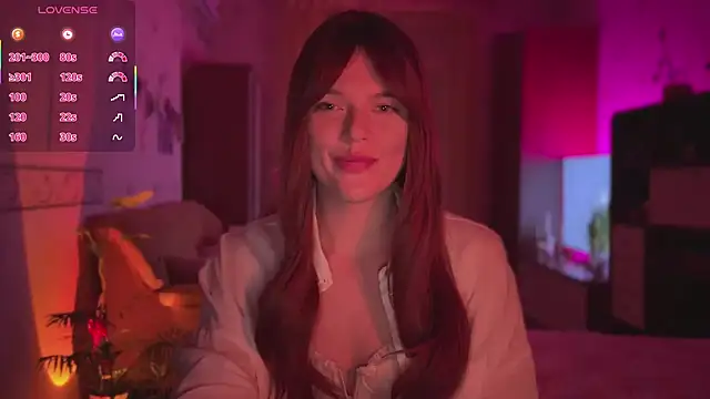 CherryRed Girl online show from March 31, 8:20 pm