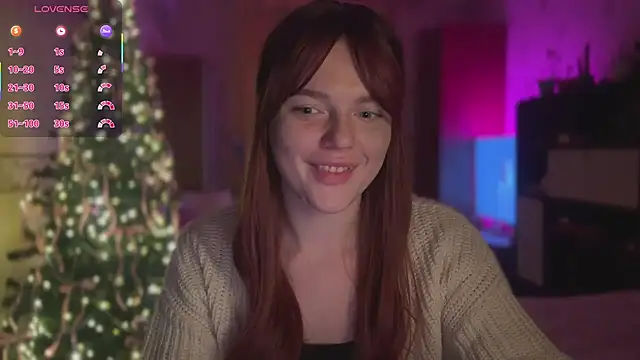 CherryRed Girl online show from December 16, 11:43 pm