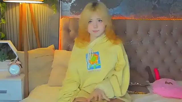 EmilyAngells online show from February 9, 6:59 am