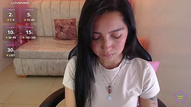 madhison klain s online show from April 8, 8:33 pm