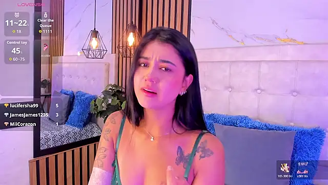 Madyson18 online show from April 1, 1:41 pm