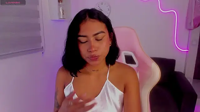 Ivyy Moon  online show from September 12, 2:56 am