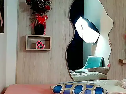 ZaraRousse online show from November 29, 3:21 am