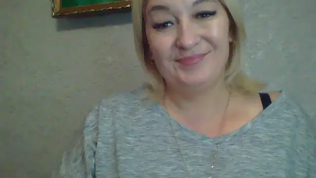 ArielXLoveresss online show from October 16, 3:03 pm