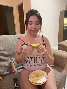 KiaraCut online show from April 7, 3:08 am