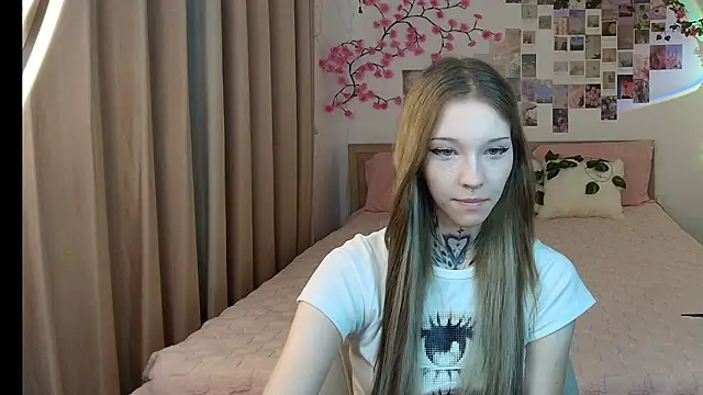 mefwhore online show from March 10, 1:26 pm