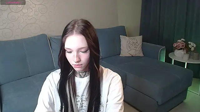 mefwhore online show from December 22, 3:37 pm