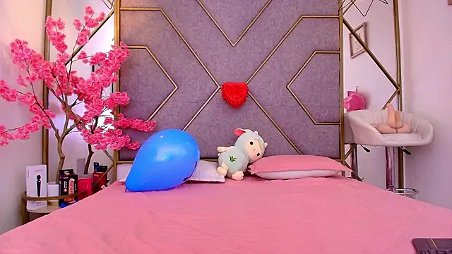 nathalya summer online show from March 6, 8:48 pm