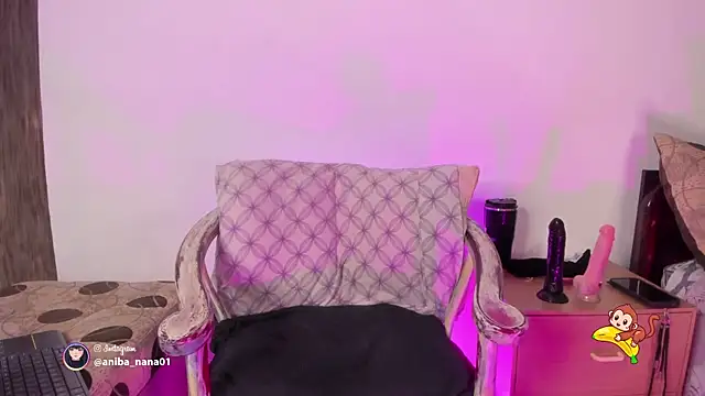 annabananas01 online show from November 9, 3:02 am