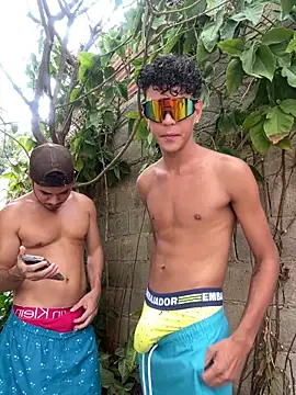 twinks 28 online show from April 14, 4:40 pm