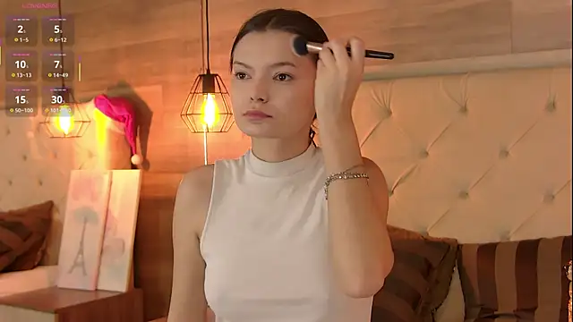 AsterQuinn online show from January 11, 3:39 pm