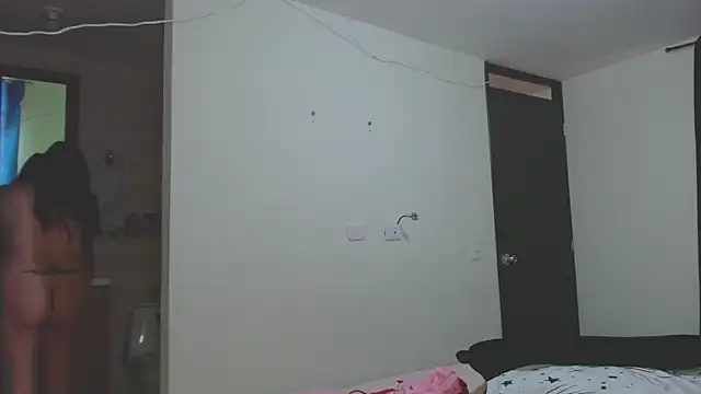 roxanasexy2025 online show from September 12, 1:29 pm