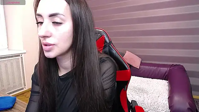 JenniferStone online show from November 16, 9:10 am